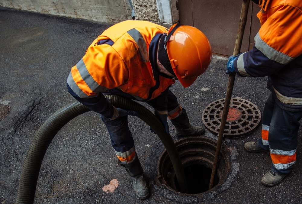 free quote for manhole repair